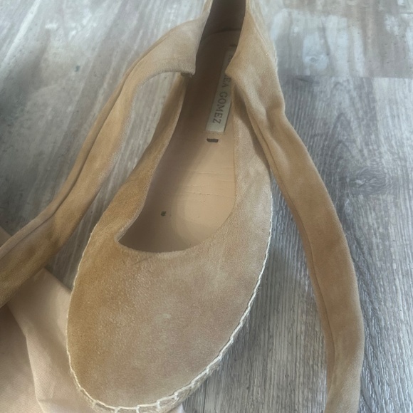 Suede espadrilles, neutral color, super comfortable, never worn - Picture 2 of 7